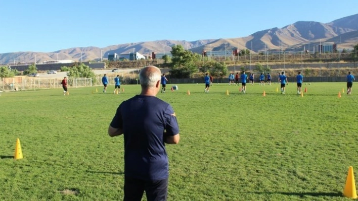 Yeşilyurt Belediyespor sezonu Bayrampaşa maçıyla açacak