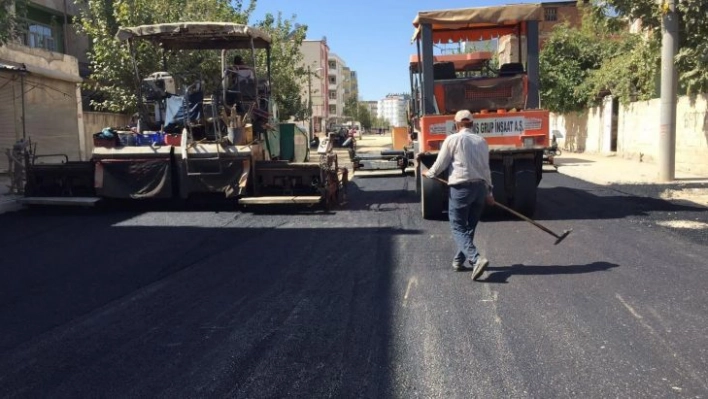 Yeşilyurt Caddesi asfaltlanıyor