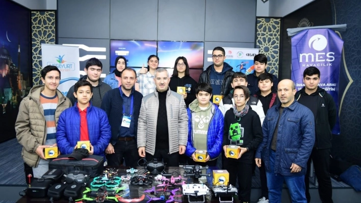 Yeşilyurt'ta Dron (FPV) Yarış Pilotu kursu açıldı