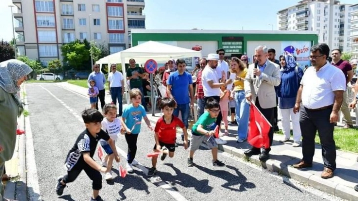 Yeşilyurt'ta minikler yarışıyor programına ilgi