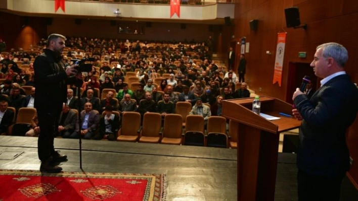 Yeşilyurt'ta namazla diriliş konferansına ilgi