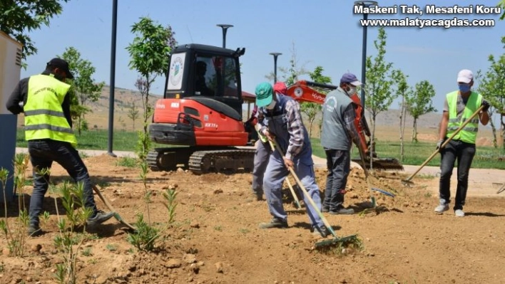 Yeşilyurt'ta yeşillendirme hizmetleri hız kazandı