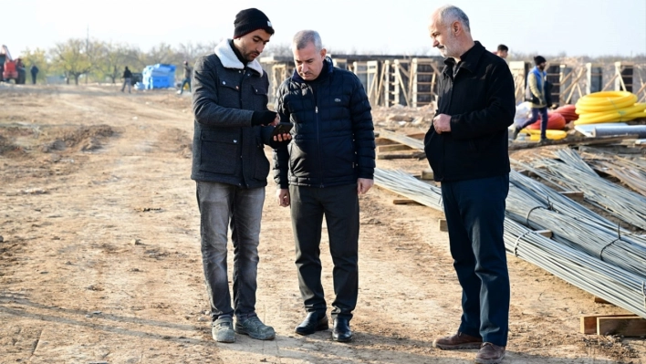 Yeşilyurt'taki depremzedelerin köy evleri inşa ediliyor