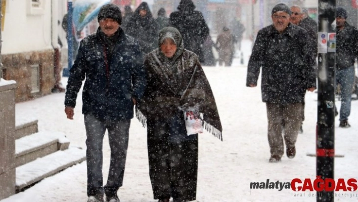 Yozgat'ta kar yağışı etkili oldu