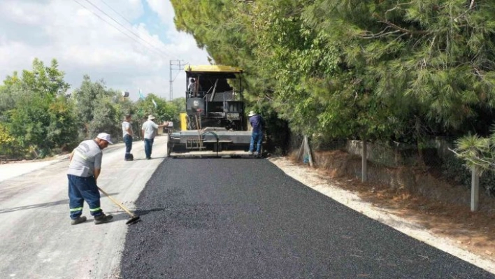 Yüreğir'de asfalt çalışmaları