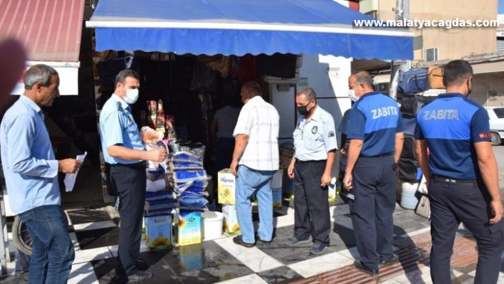 Zabıta ekiplerinden kaldırım işgali denetimi