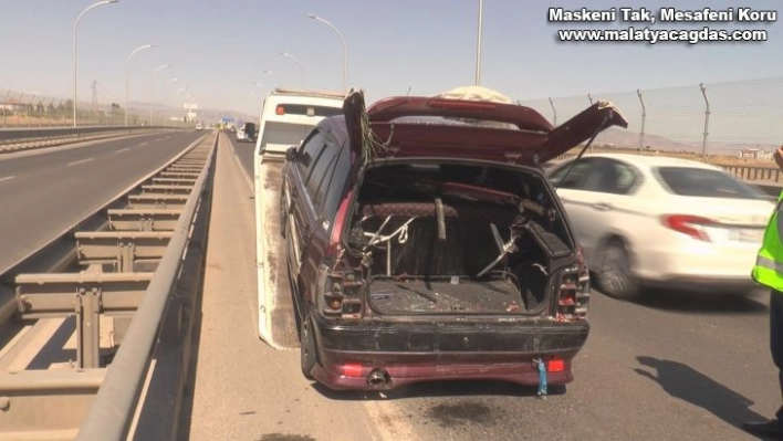 Zincirleme trafik kazasında 12 kişi yaralandı