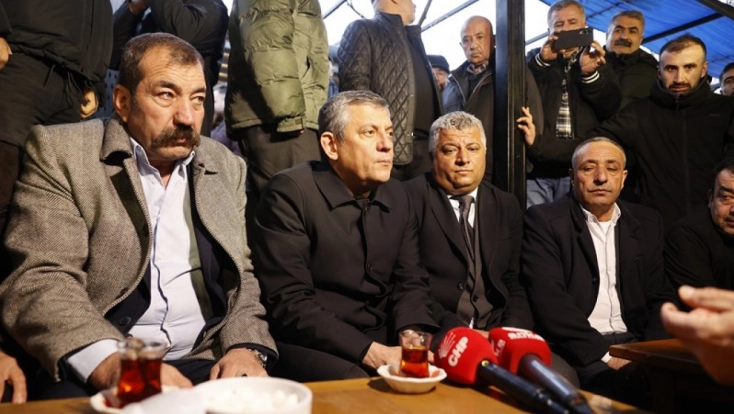CHP Genel Başkanı Özel, Malatya'da ziyaretlerde bulundu