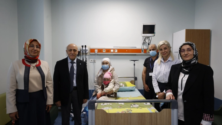 Kırgızistanlı Minik Aruuzat, Malatya’da Sağlığına Kavuştu