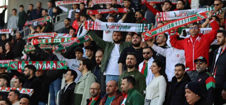 TFF 3. Lig: Karşıyaka: 3 - İzmir Çoruhlu FK: 1