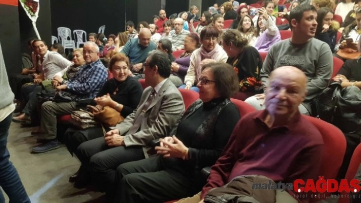 'Bir Sevgi Masalı'na' ilgi yoğun oldu