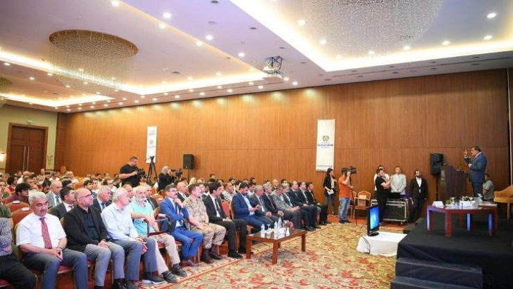 Elektrikli ve Hibrit Araç Teknolojileri paneli düzenlendi