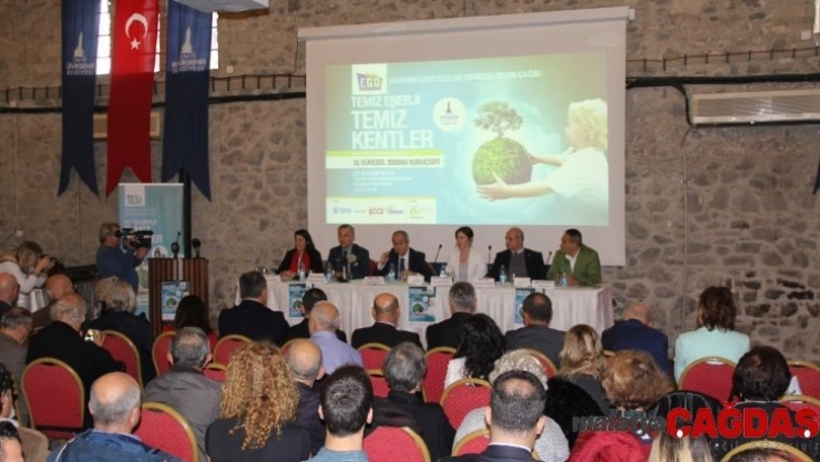 'İklim değişikliği ve doğal afetlerden en çok etkilenecek şehirlerden birisi İzmir'