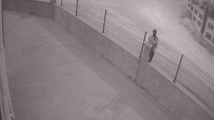 'Kriminal hırsız' polisten kaçamadı