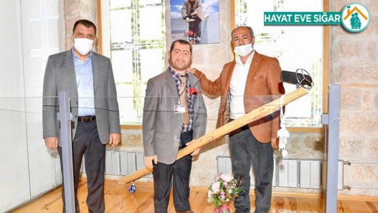 Mercedes Kadir'in eşyaları müzede sergilenecek