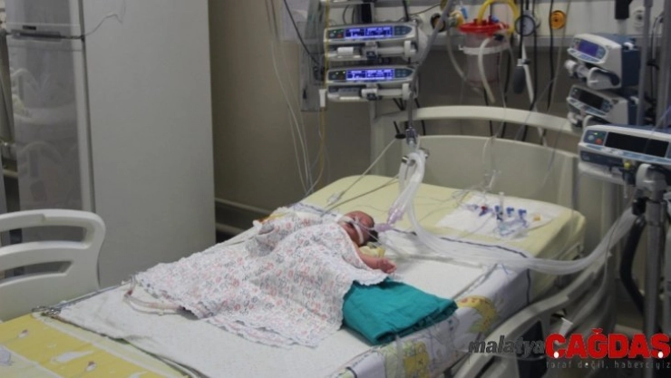 1 günlük bebeğe kalp ameliyatı