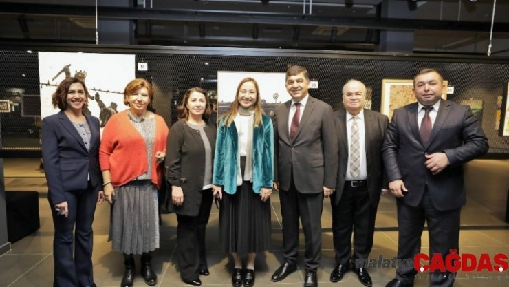 1. Uluslararası Davetli Sergi yoğun ilgiyle açıldı
