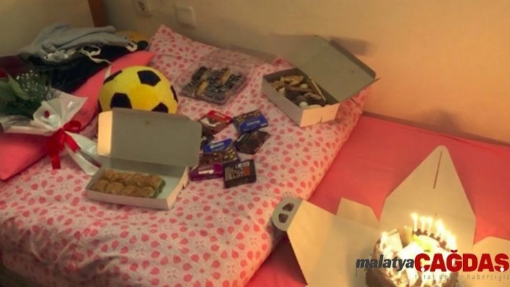 1 yıldır kayıp olan Kader Buse'nin doğum gününde acılı babadan yürek burkan kutlama