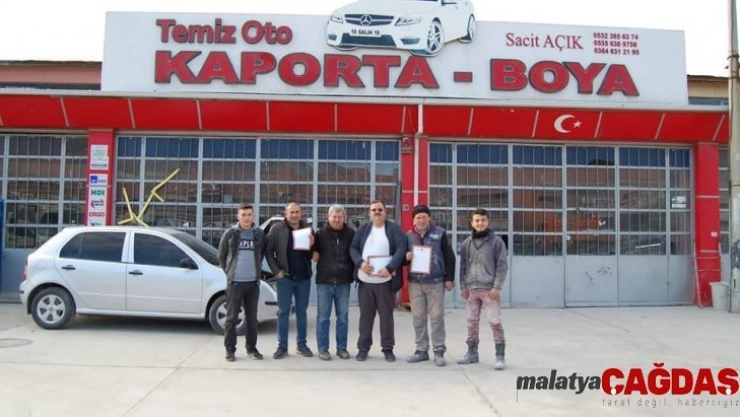 138 sanayi esnafı 16 yıl sonra tapularına kavuştu