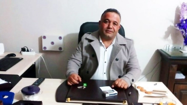 20 yıllık başkan görevi devretti