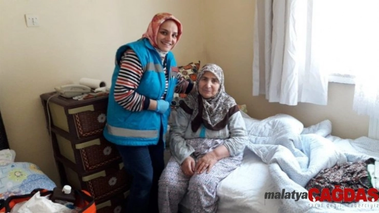 2019 yılında 9 bin 828 hastaya evde sağlık hizmeti verildi