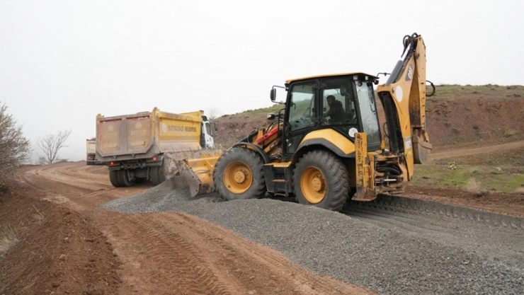 3 Kilometrelik Yol İyileştirmesi