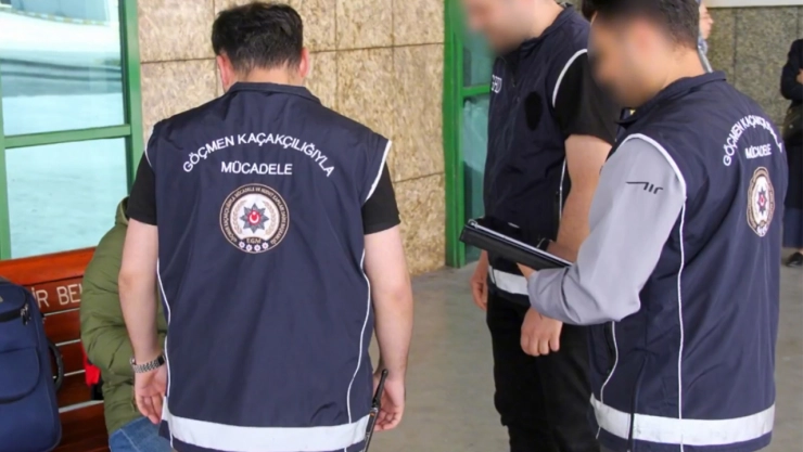 547 göçmen yakalandı, 21 organizatör gözaltında