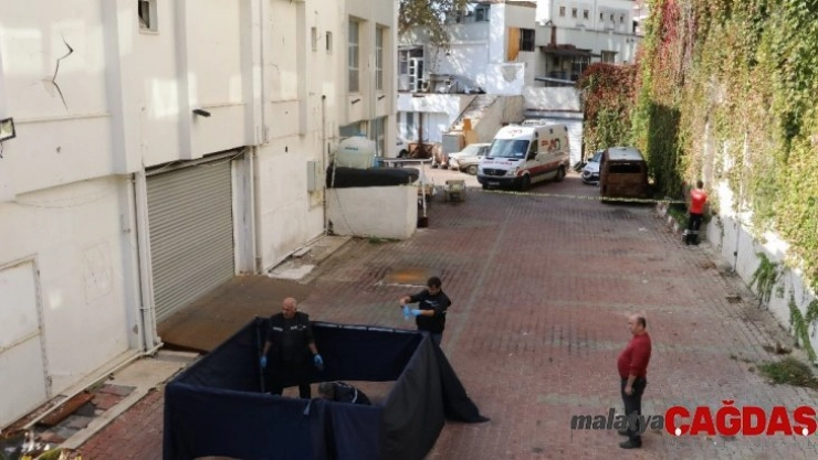 6'ıncı kattan düşen Rus uyruklu kadın hayatını kaybetti