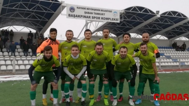 7 kırmızı kartın çıktığı maçta kazanan Başakpınar Belediyespor oldu