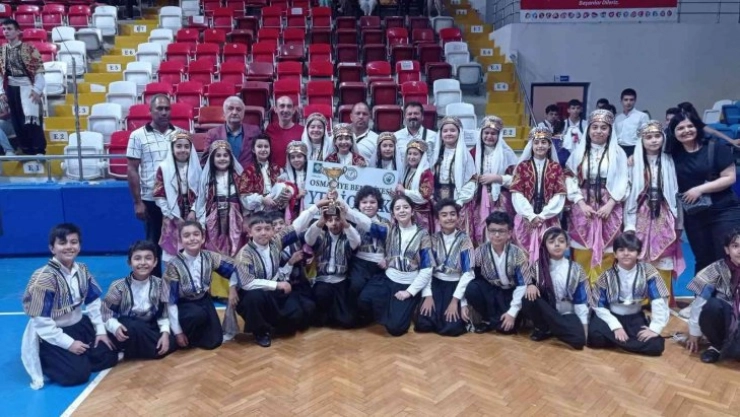 7 Ocak Halk Oyunları ekibi bölge şampiyonu oldu