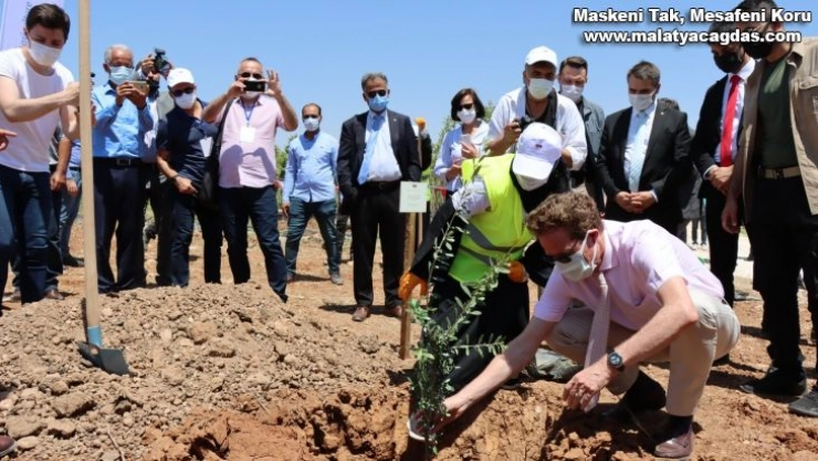 AB Büyükelçi Nikolaus Meyer-Landrut, Şanlıurfa'da ağaç dikti