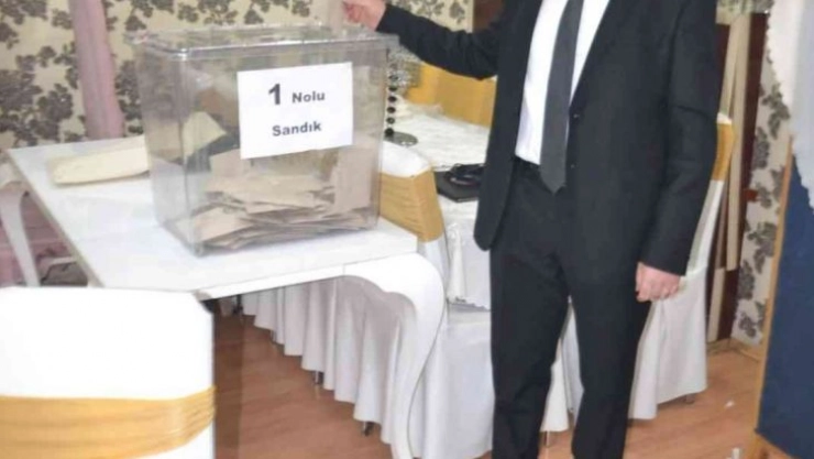 Abdulkadir Şaşi yeniden başkan seçildi