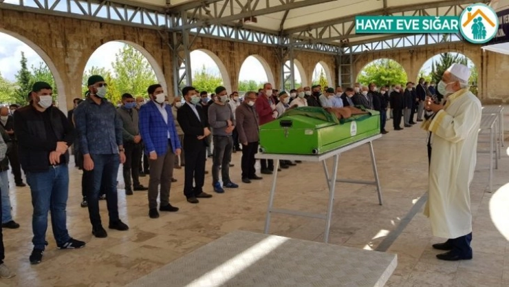 Abdulmecid Geylani hayatını kaybetti