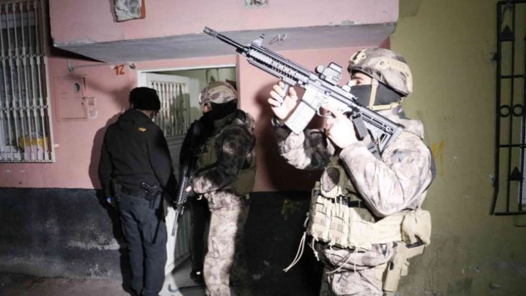 Adana'da 15 Şubat öncesi PKK'ya operasyon: çok sayıda gözaltı var