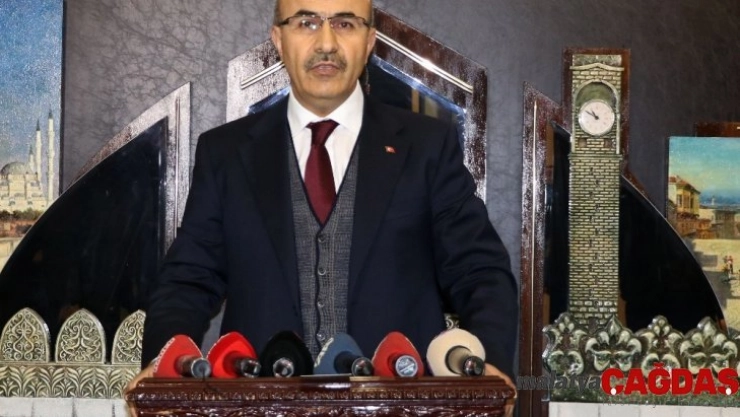 Adana Valisi Demirtaş: 'Son yılların en büyük doğal afetiyle karşı karşıyayız'