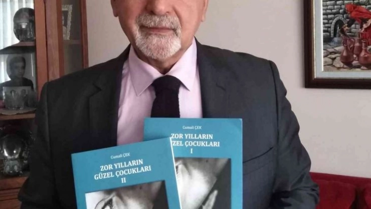 Adanalı yazar Cumali Çek'in ilk romanına büyük ilgi