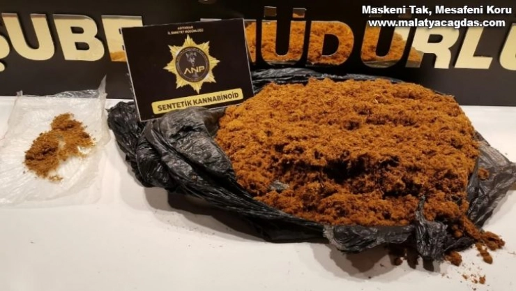 Adıyaman'da 2 kilo 995 gram bonzai ele geçirildi
