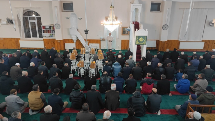 Adıyaman'da Regaip Kandili dualarla idrak edildi