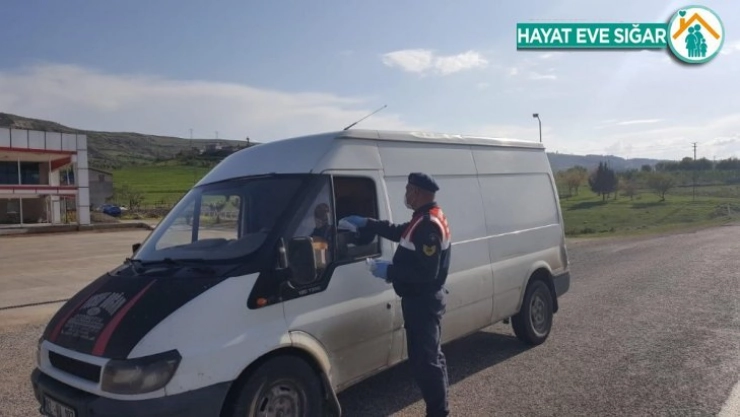 Adıyaman Valiliğinden vatandaşlara maske