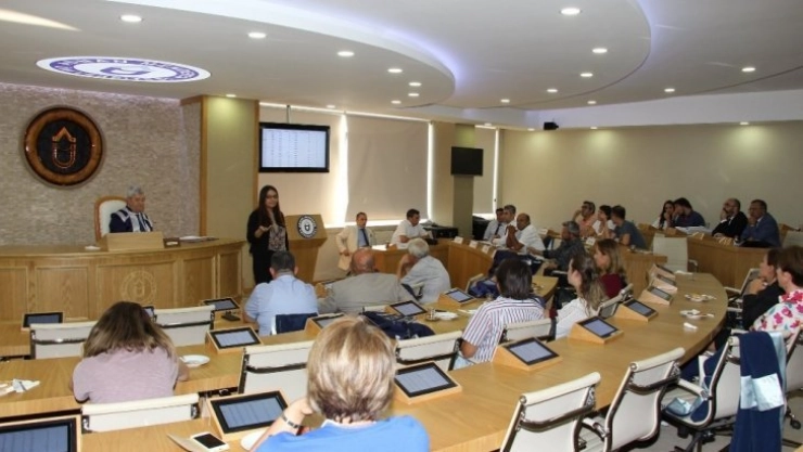 ADÜ'de doçentlik deneme dersleri başladı