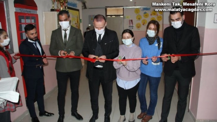 Ağrı Milli Eğitim Müdürü Tekin, dil sokağı ve kütüphane açılışı gerçekleştirdi