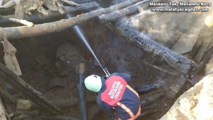 Ahır yangınında bir hayvan telef oldu