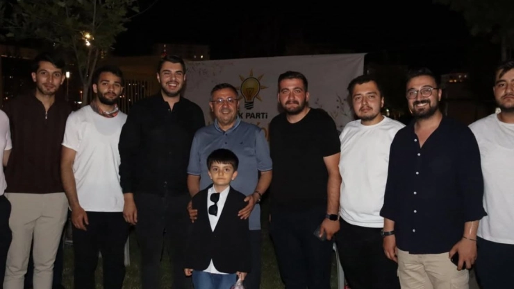 AK Parti Malatya İl Başkanı Ali Bakan, Gençlerin Yanında