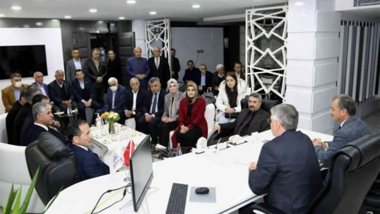 Ak Partili Yanılmaz, Başkan Kılınç ile bir araya geldi