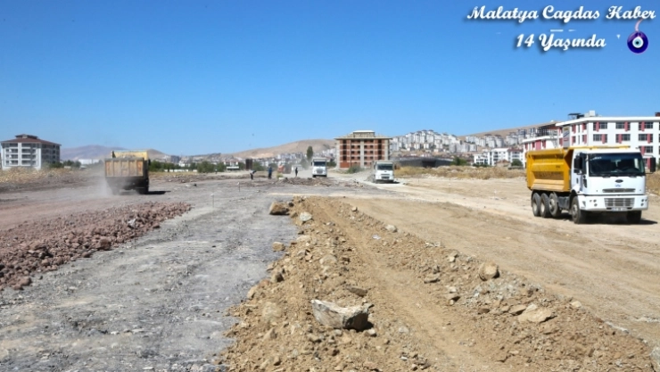 Aksaray Mahallesi Bağlantı Yolu Çalışmaları Devam Ediyor