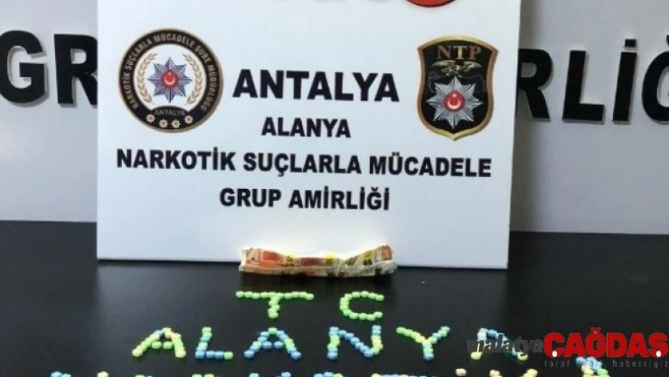 Alanya'da 241 adet uyuşturucu hap ele geçirildi