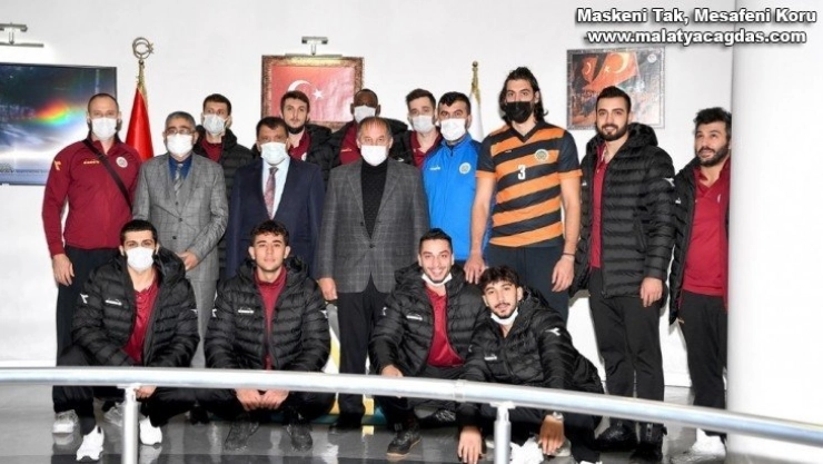 Ali Berke Sağır'i sezon sonuna kadar renklerine bağladı