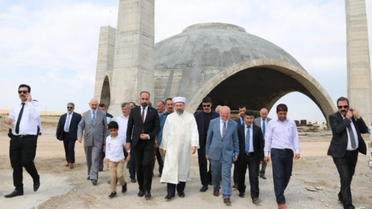 Ali Erbaş'tan Tıbbiye Camii ve Külliyesi'ne ziyaret