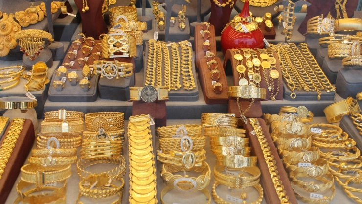 Altın 3 bin liranın altında