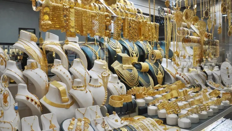 Altın fiyatları gerilemeye devam ediyor
